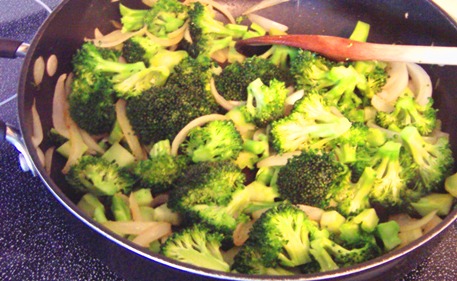 Broccoli Black Bean and Rice Curry 