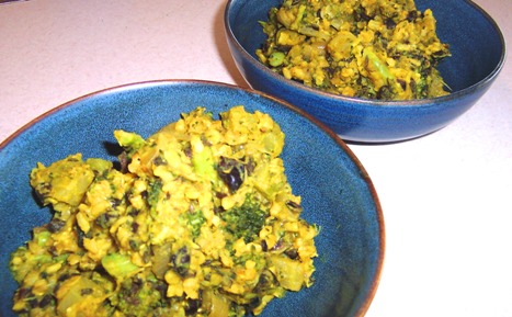 Broccoli Black Bean and Rice Curry 