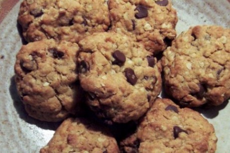 Chocolate Chip Oatmeal Cookies