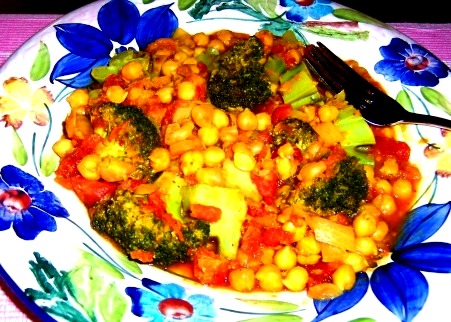 Curried Chickpeas and Broccoli